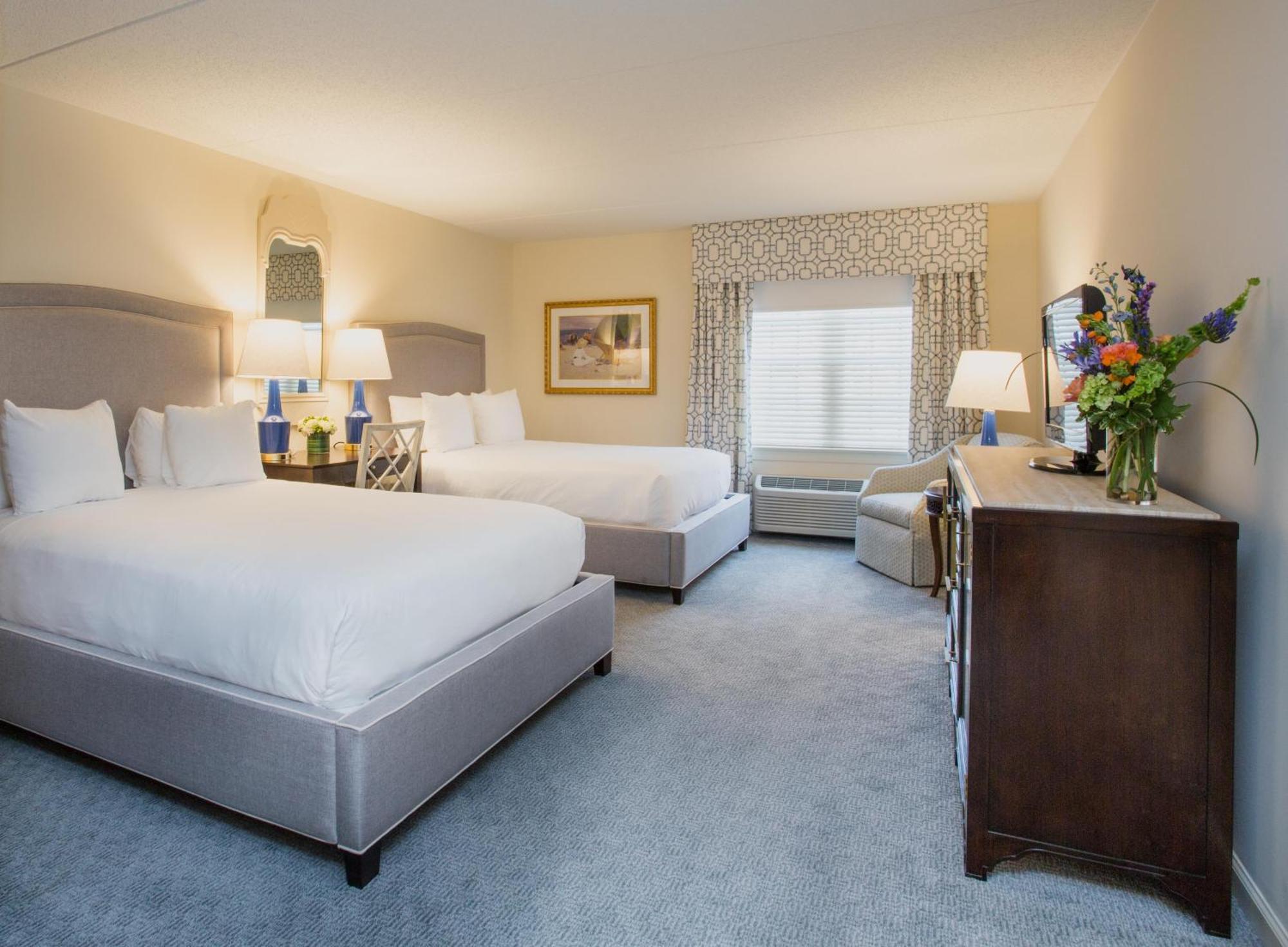 Deluxe Queen Room with Two Queen Beds